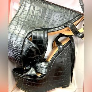 I’m normally 5 on shoes.  But I ordered them wrong size they are brand new.